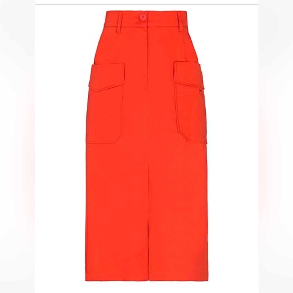 Midi length high-rise cargo skirt, sustainably made in Italy.